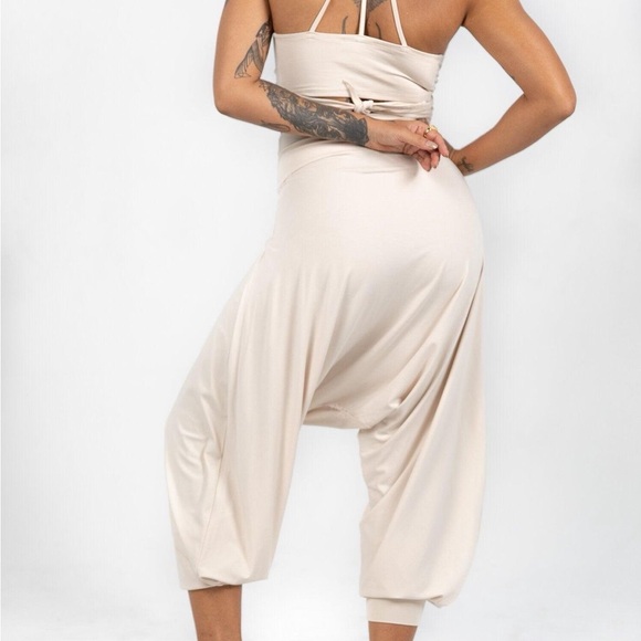 New Empress Pants : Sandy Pearl - Picture 2 of 5